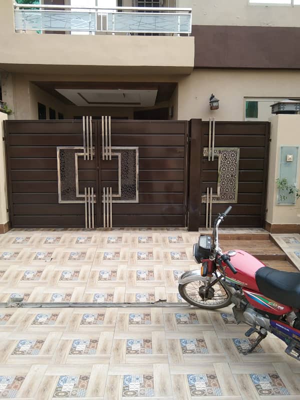 5 Marla Used House For Sale In Block CC Sector D Bahria Town Lahore 13