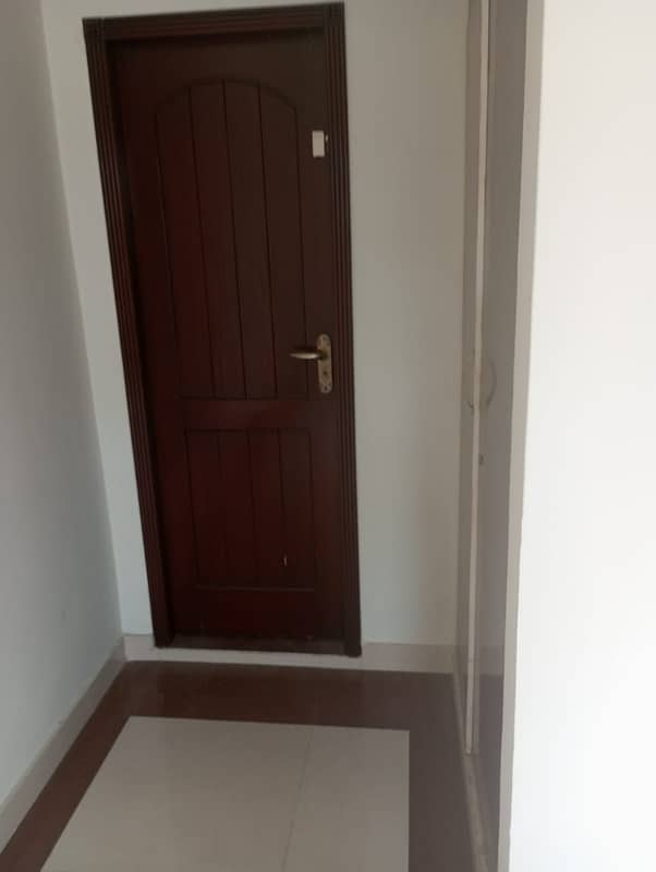 5 Marla Used House For Sale In Block BB Sector D Bahria Town Lahore 3