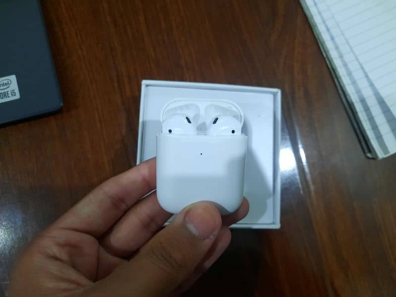 Apple Airpods 2nd generation 3