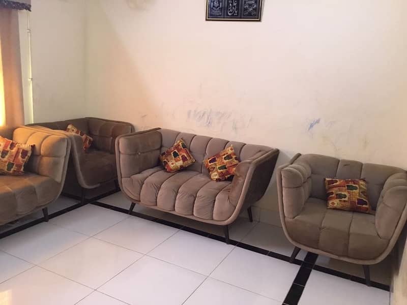 7 Seater Brown Malai Colour Sofa With cushion & Sofa White Chadir 6