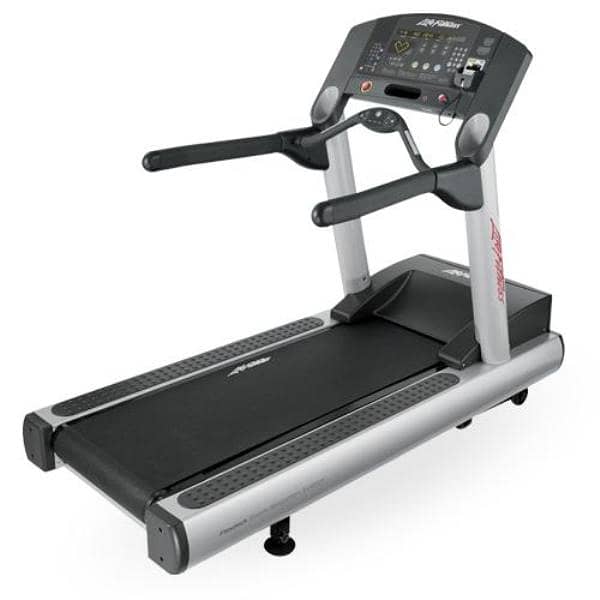 LIFE FITNESS USA BRAND BRAND NEW COMMERCIAL TREADMILL ONLY ON ZFITNESS 4