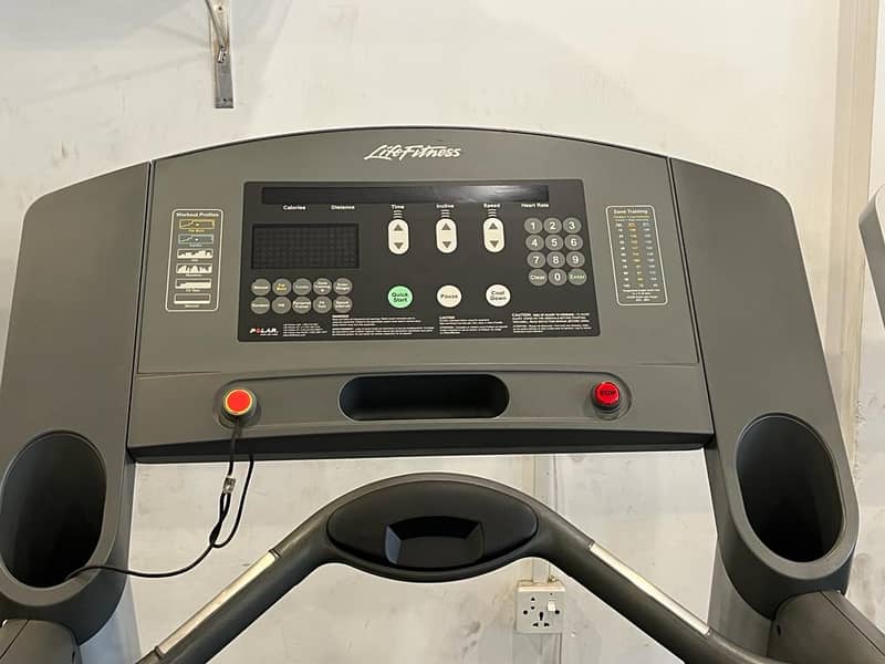 LIFE FITNESS USA BRAND BRAND NEW COMMERCIAL TREADMILL ONLY ON ZFITNESS 5