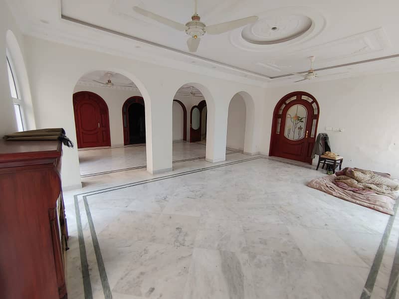 2 Kanal Used House is for Sale in DHA Phase 3 Block Z 5