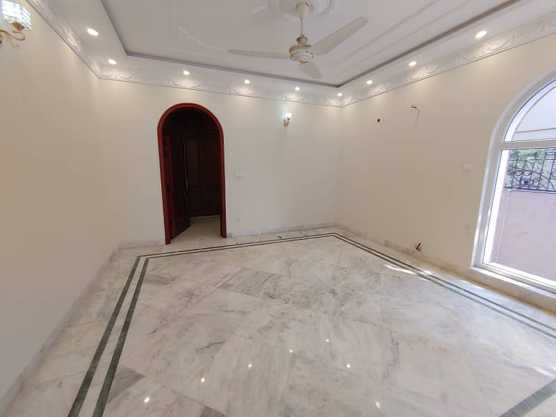 2 Kanal Used House is for Sale in DHA Phase 3 Block Z 9