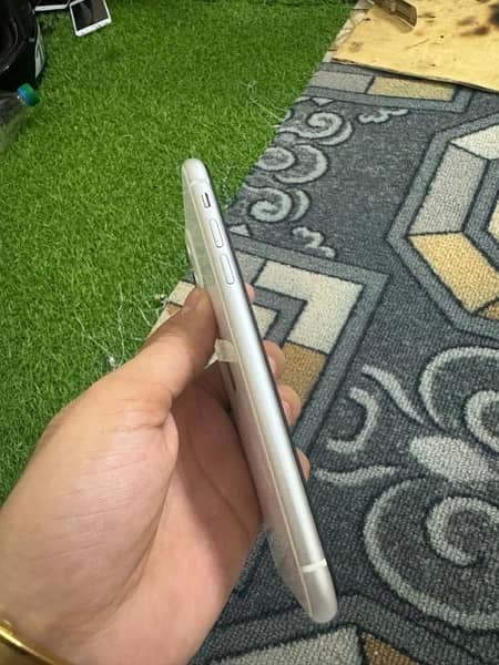 iphone 11 128gb PTA approved 3
