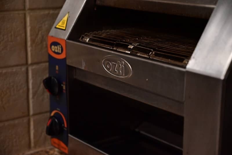 OZTI commercial toaster and bun conveyor 2
