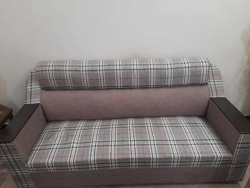 5 seater sofa set urgent sale 2