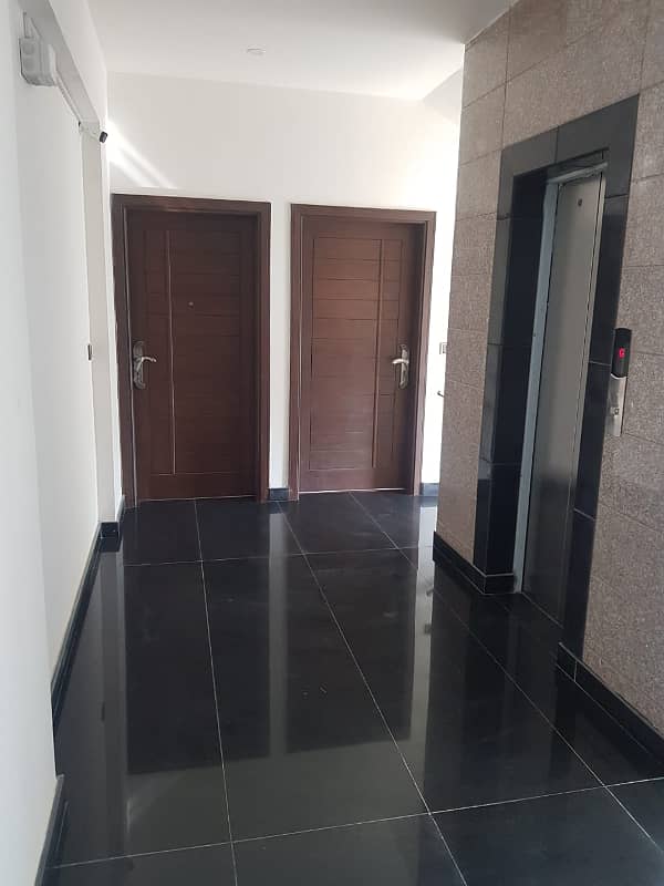 FLAT FOR SALE 10