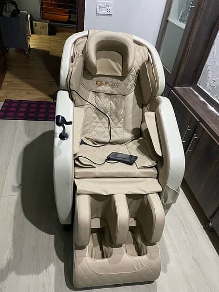 JC Buckman Indulge US massage Chair 2