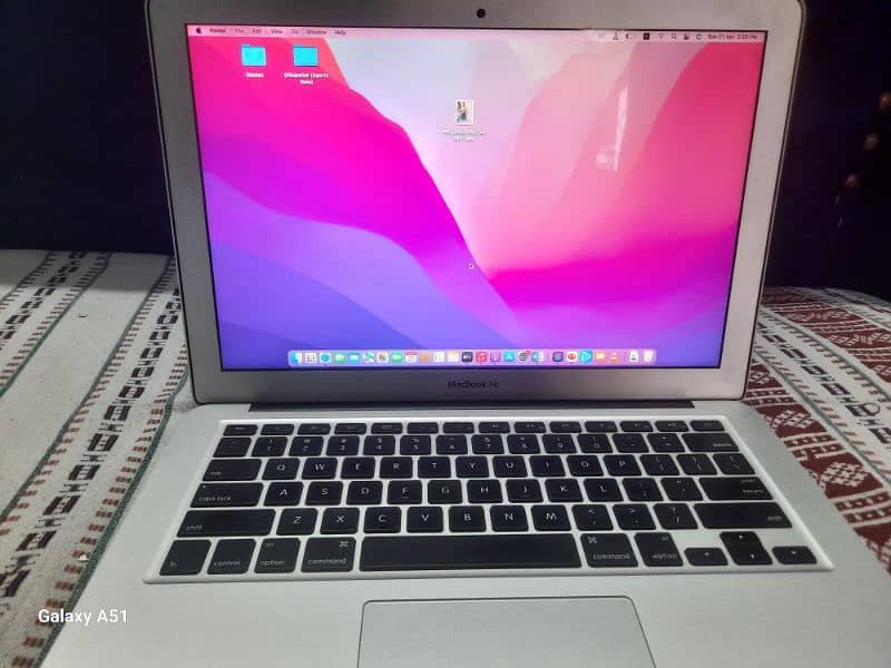 MacBook Air (2015) 1