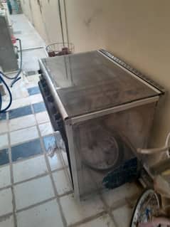 Technogas oven, single ownerhome used. price can be negotiated