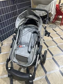 baby stroller same like bew
