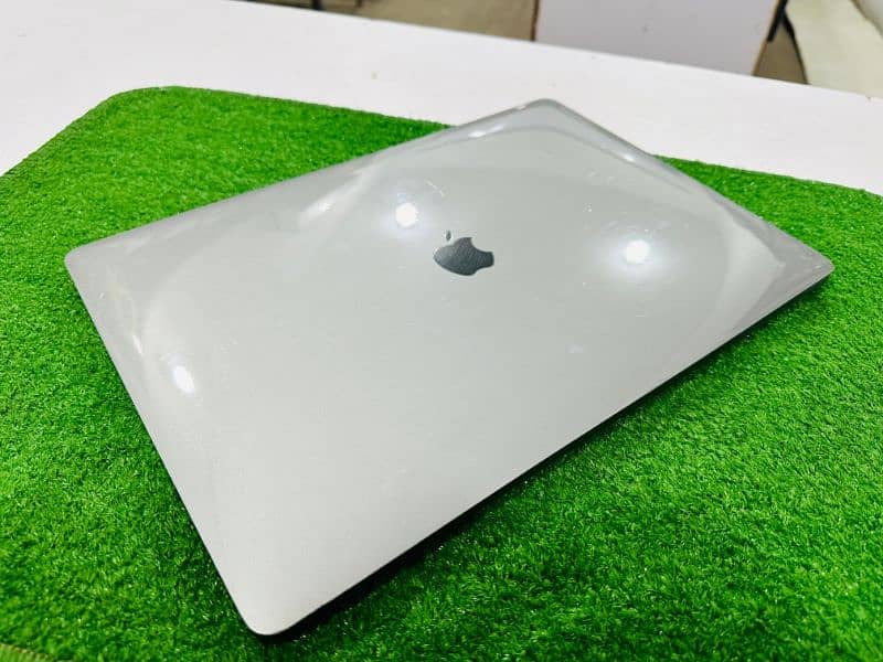 APPLE MACBOOK PRO 2012 TO 2024 ALL MODEL AVAILABLE 10/10 CONDITION 9