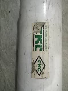 CNG kit and cylinder in good condition