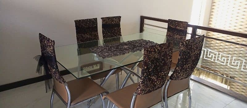 Dining Table with 6 chairs (imported) 5