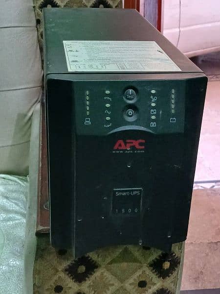 1500 Watt APC UPS 0
