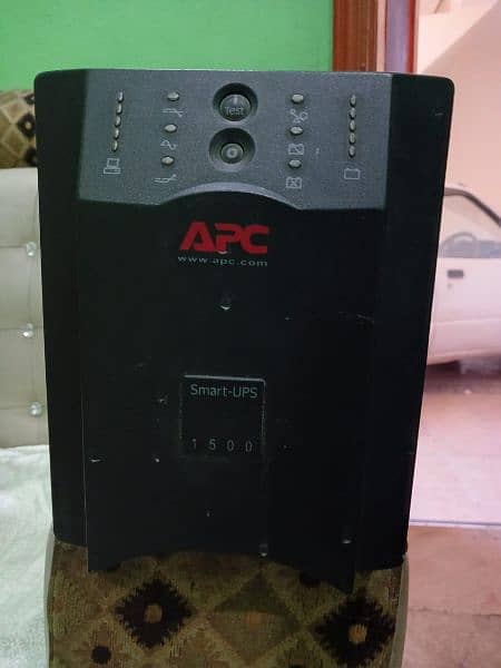 1500 Watt APC UPS 4