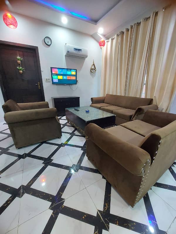 Luxury Furnished Flat Available for Rent on Daily Basis 6