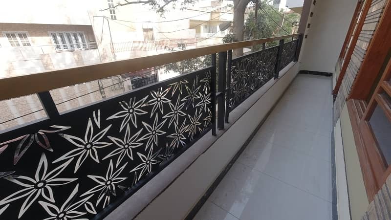 Centrally Located Prime Location Upper Portion In Gulshan-E-Iqbal - Block 13/D-1 Is Available For Sale 1