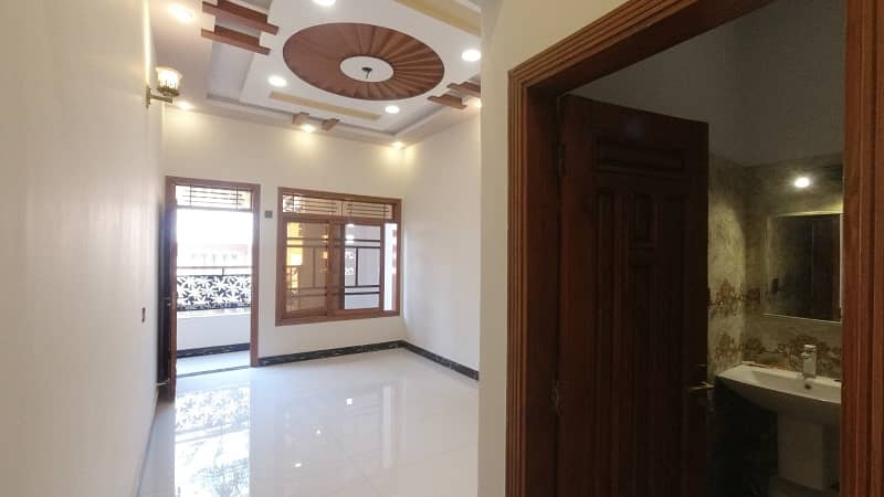 Centrally Located Prime Location Upper Portion In Gulshan-E-Iqbal - Block 13/D-1 Is Available For Sale 4