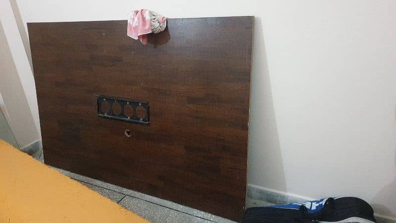 TV wall wooden / Lasani for sale size 5.5 x 4.5 2