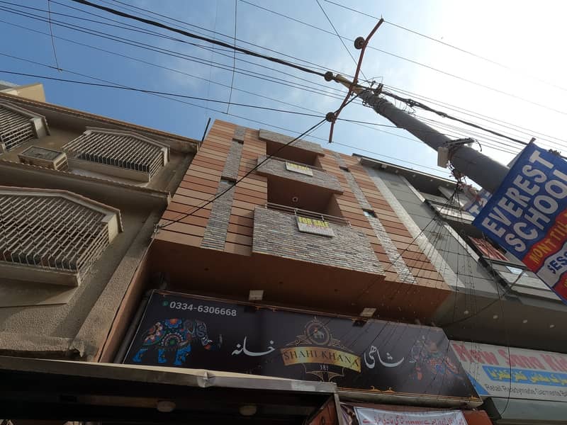 Prime Location Flat Of 120 Square Yards Is Available For sale In Federal B Area - Block 15, Karachi 7