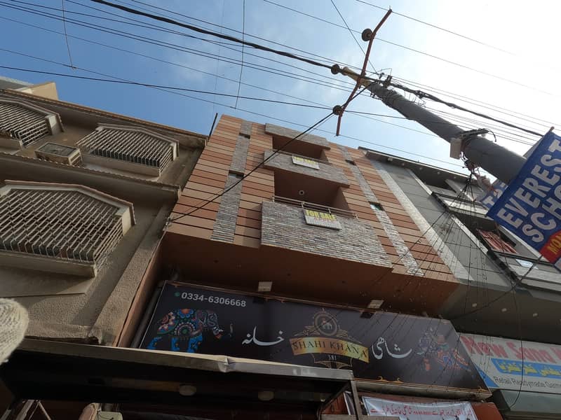 Prime Location Flat Of 120 Square Yards Is Available For sale In Federal B Area - Block 15, Karachi 8