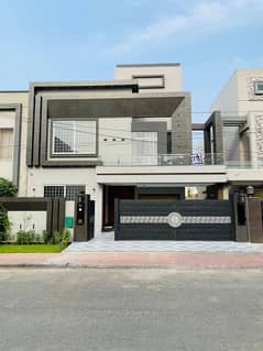 10 Marla Brand New Ultra Modern Lavish House For Sale In Overseas B Block Deal Done With Owner Meeting 0