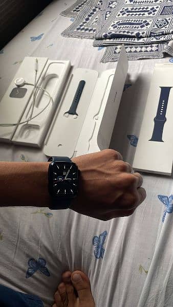 Apple watch series 6 44mm with full box 3