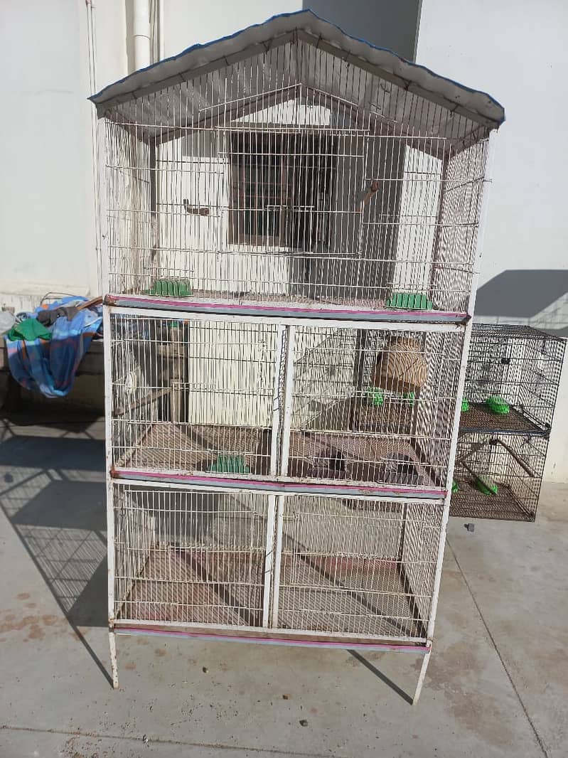 Used Steel Cages Available In Different Sizes 3