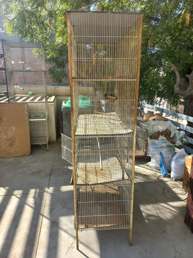 Used Steel Cages Available In Different Sizes 5