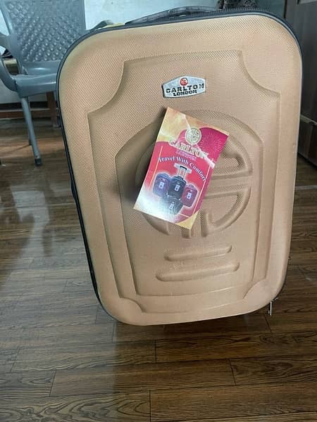 Brand new CARLTON Luggage Bags with wheels 0