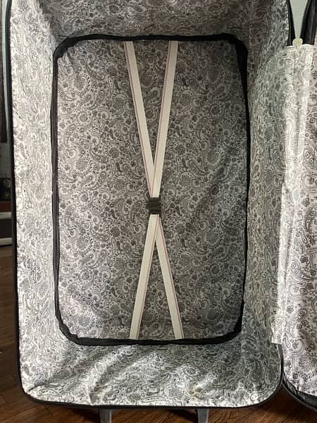 Brand new CARLTON Luggage Bags with wheels 1