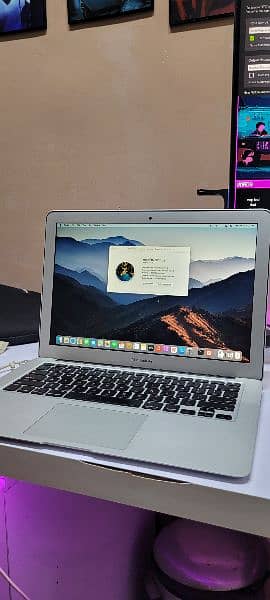 Apple MacBook Air 2014 13 inch screen Core i 5 10