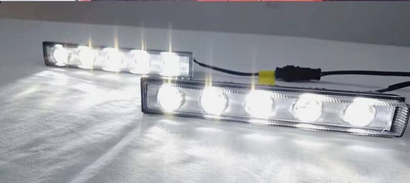 MERCEDSG-CLASS LIGHTS OR CAN BE USED IN ANY CARS ROOF 3