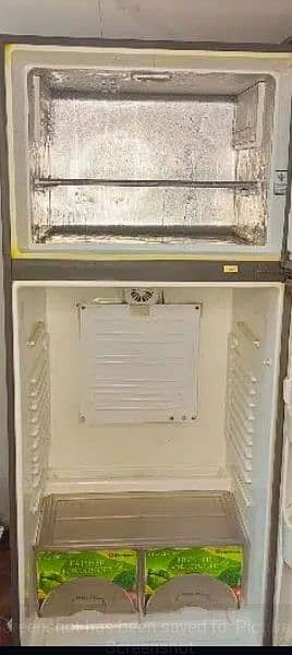 Dawlance H-Zone Jumbo Size Refrigerator 3