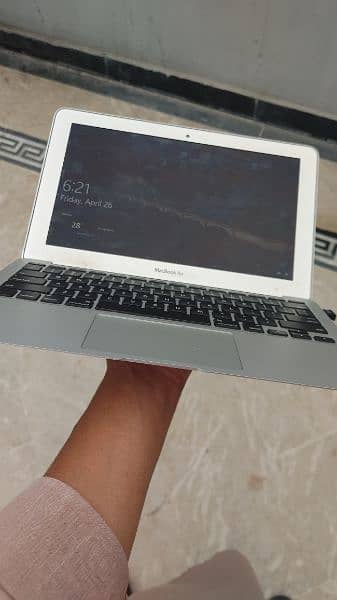 Apple MacBook 2013 0