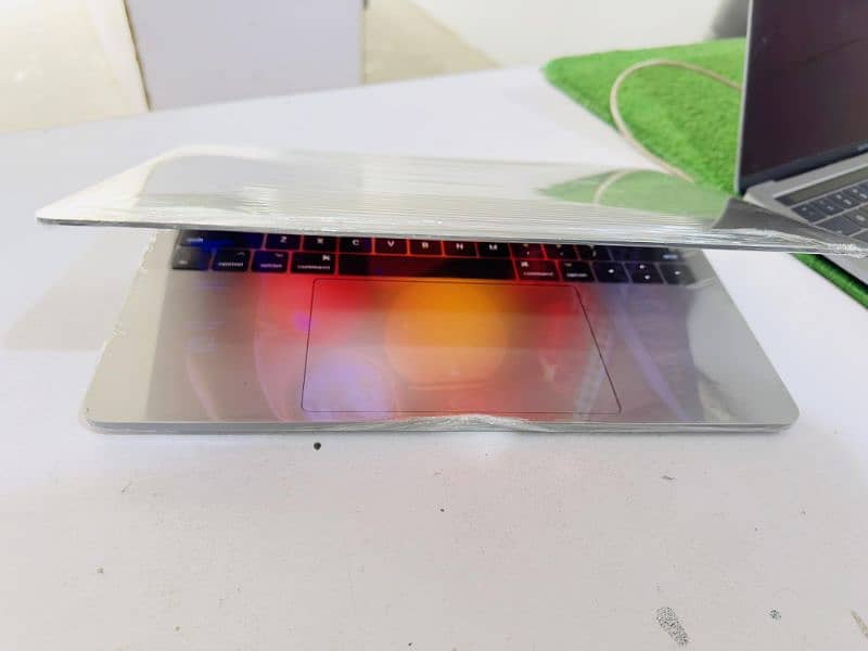 APPLE MACBOOK PRO 2012 TO 2024 ALL MODEL AVAILABLE 10/10 CONDITION 9