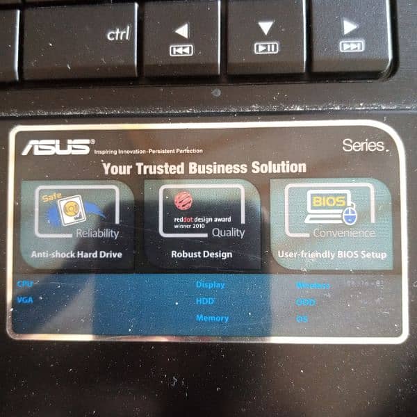 Asus new laptop 10 by 10 with charger lash condition 4