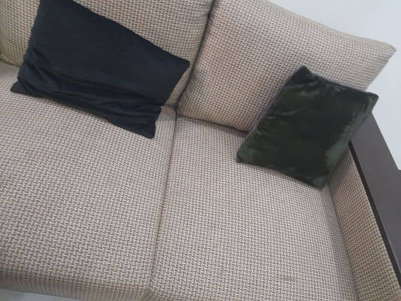 preloved sofa. . . 5