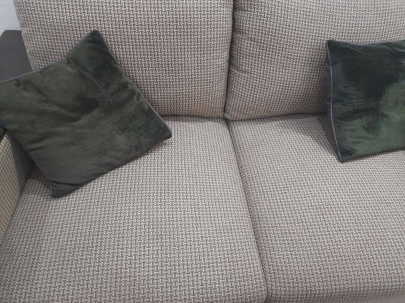 preloved sofa. . . 6