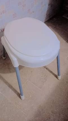 toilet chair brand new in condition