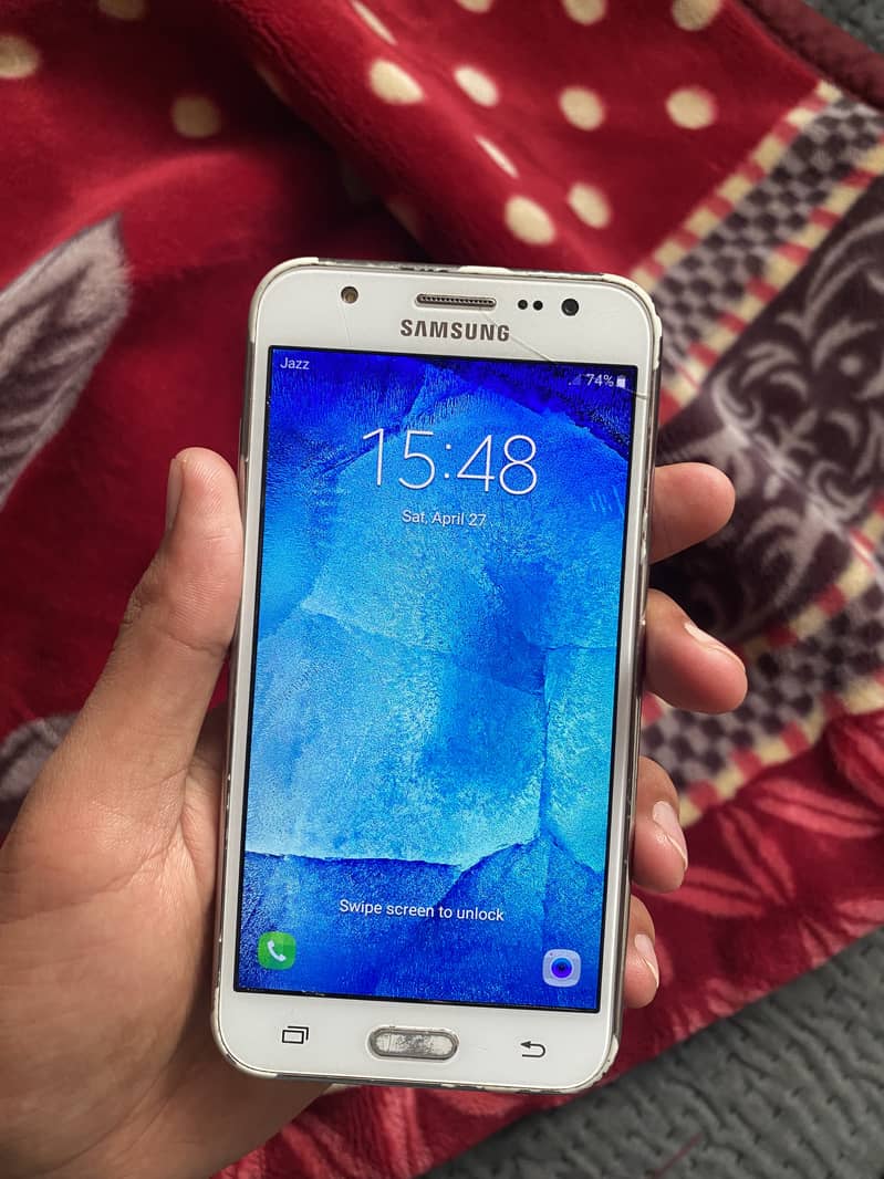 Samsung Galaxy J5 0