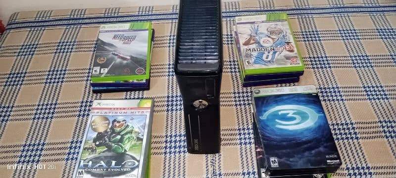 Xbox for sale (not selling without games) 0