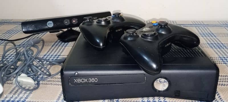 Xbox for sale (not selling without games) 6