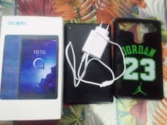 Alcatel joy tab 2 10/10 condition with box and charger 3gb/32gb