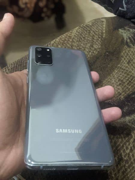 Samsung s20+ 8+8/128 1