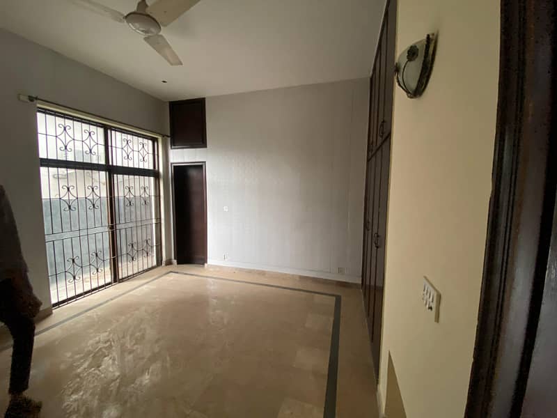 Phase-1 DHA, 1-Kanal House for Rent 9