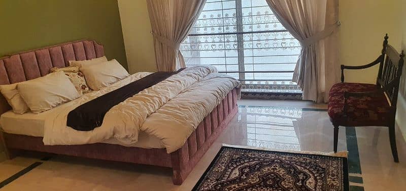 Flat Gulberg Fully Furnished 3 Beds For Rent Best For Foreigner  Class 7