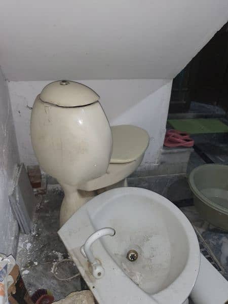 used commode 4